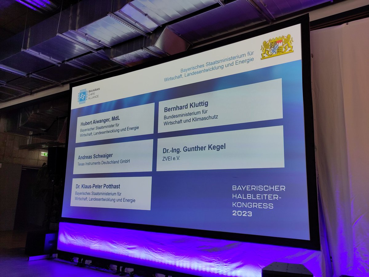 F_Boesenberg's tweet image. Jetzt Podiumsdiskussion mit @HubertAiwanger sowie @ZVEIorg @BMWK @TXInstruments + @BayStMWi . Thema u.a. Standort-Bedingungen für #Mikroelektronik in #Bayern + Deutschland.