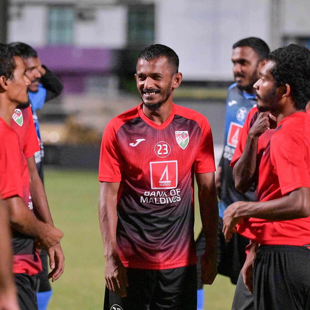 Sentey7's tweet photo. National Duty! 🇲🇻 Excited to be back in the national squad 🙌🏾
Prepping for the upcoming Saff Championship!

📸: @fayaz_moosa https://t.co/E813J7S4Vn