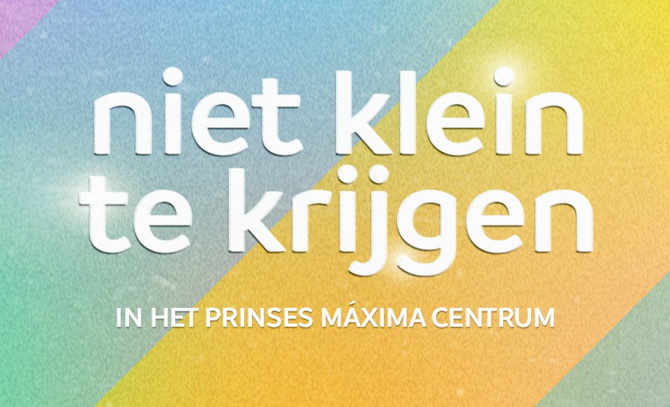 De podcastserie 'Niet klein te krijgen' volgt het zorgteam van het Prinses Máxima Centrum, waar kinderen met kanker behandeld worden. Wie zijn de mensen die alles op alles zetten om deze kinderen te genezen? We praten erover met podcastmaker <a href="/Stefanhulst/">Weggegooid Geld De Podcast</a> en Saskia Schinck.