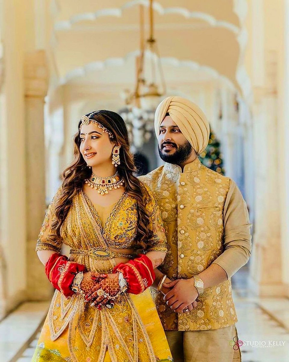 zoopgo's tweet photo. Two Hearts Beat in Unison💕
Love is in the air!  The couples manifest amorousness and fantastical love in every click.

Use @zoopgo and #zoopgo to get featured!

#weddingphotography #indianwedding #indianbride #punjabiwedding #bridalmakeup #bridetobe #zoopgobride https://t.co/wzu6Q9rGub