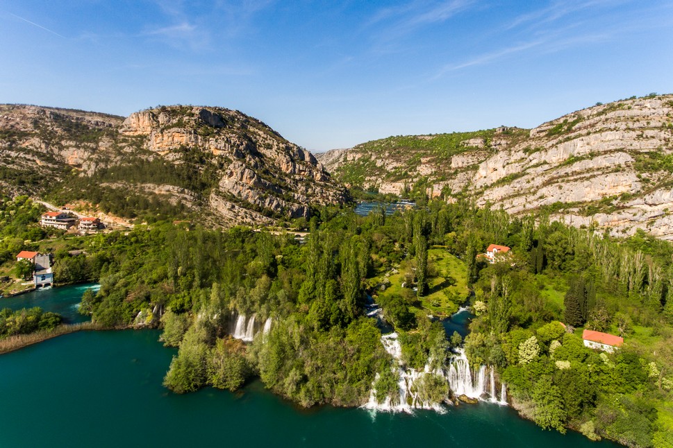 NPKrka's tweet image. ‼️ Skradinski buk and Roški slap waterfalls are open for visitors again. Until further notice, boats from Skradin are not sailing and the entrance at Skradin bridge is closed. Due to high water level, boat excursions are currently not available.