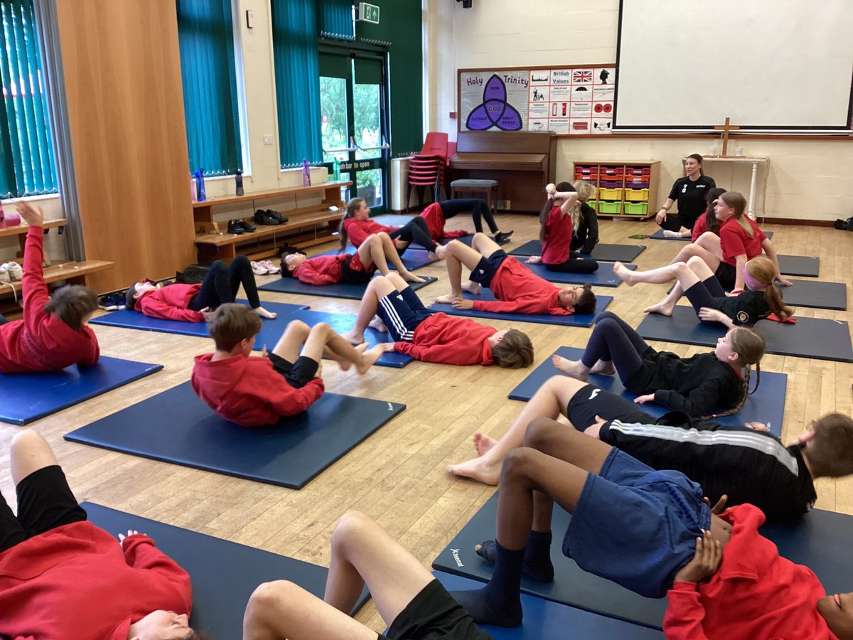 MrsGEpps's tweet photo. And we’re off! Baston Sports Week has begun @Bastonceprimary. Cricket from Emily Hill @LincsCricket and yoga, archery and an inflatable obstacle course from @EliteSportAcade A huge thank you to our wonderful PTA @BastonPta for such a generous donation. https://t.co/VYpnsyzPQg
