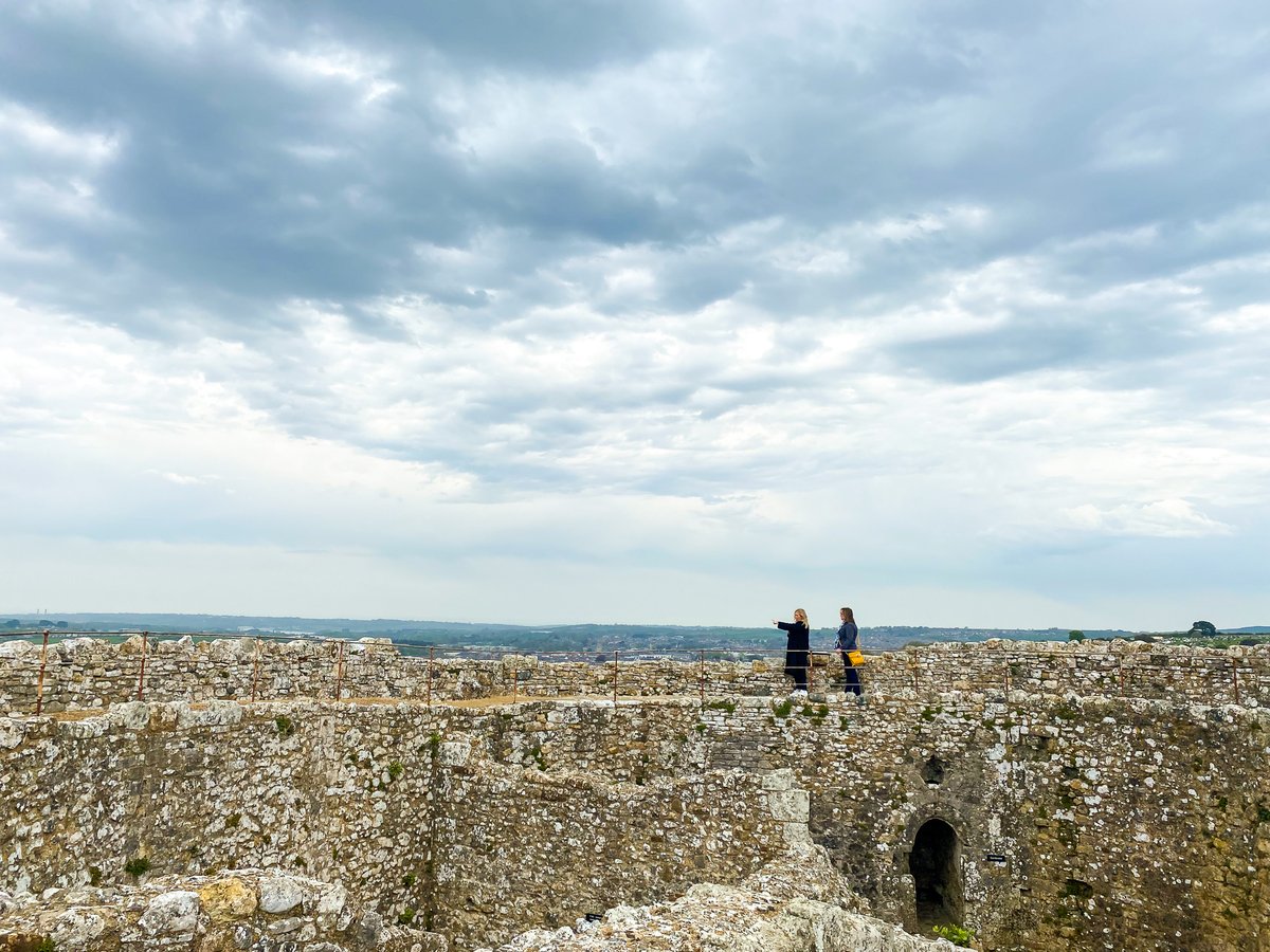 Stunning views for miles, even with a few grey clouds ✨⛅️ Plan your visit: bit.ly/Carisbrooke--C…