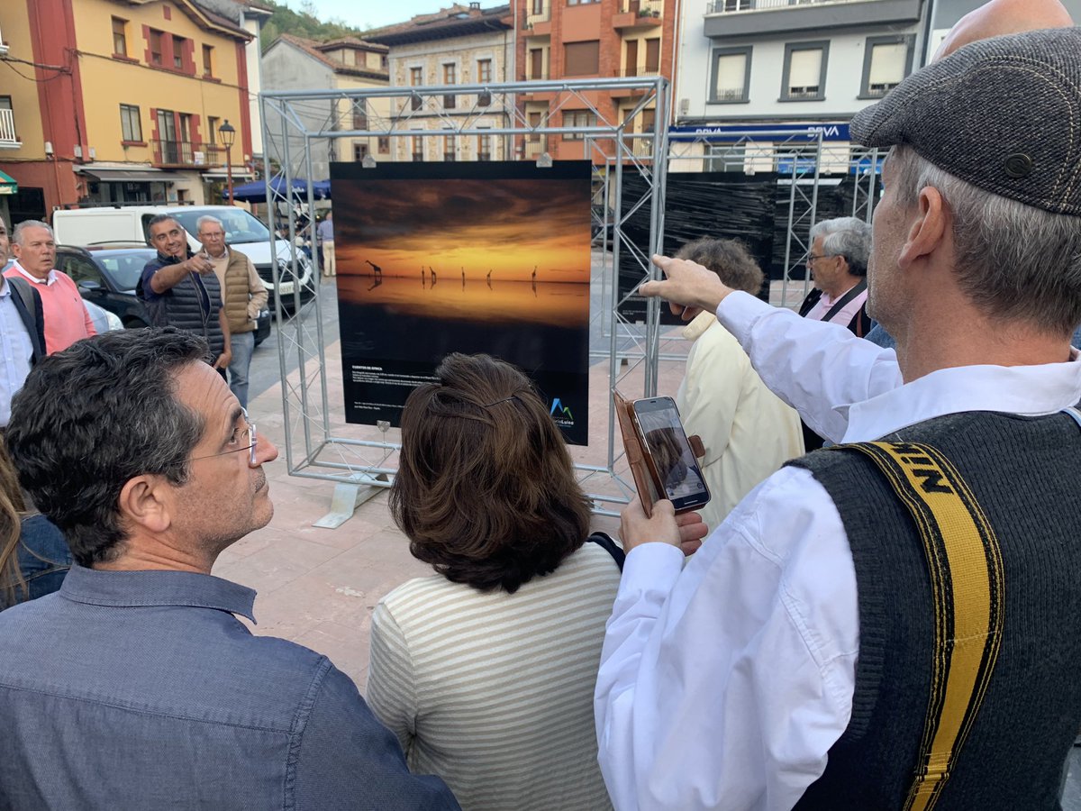 7 This kind of events is really amazing when it comes to highlighting the magic of photography at international level, but also at local level.  
Because art is for everyone, 
&amp; I loved seeing lot of locals being there to enjoy our images and celebrate together 💛🙏