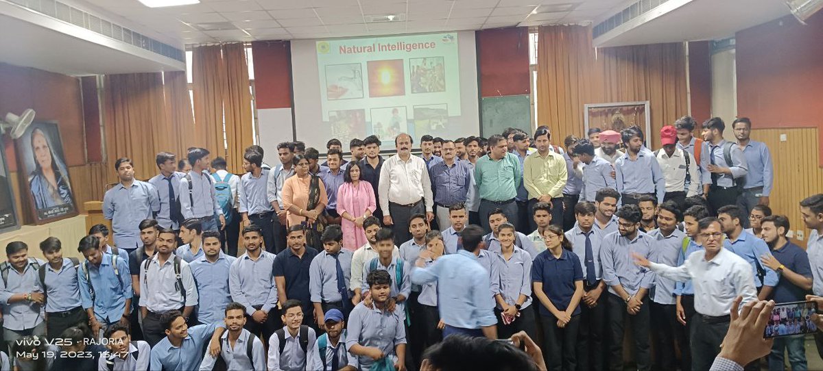 AnandCampus's tweet photo. Anand College of Pharmacy, SGI, Agra organized a guest lecture on the topic “Empowering Minds &amp; Inspiring Future’’ by Prof. (Dr.) R.K Upadhyay, Director, Hindustan College of Science Technology (HCST), Farah, Mathura.

#Hindustancampus #Anandcampus #shardagroup #SGI #pharmacy https://t.co/ho0HsDBu0n
