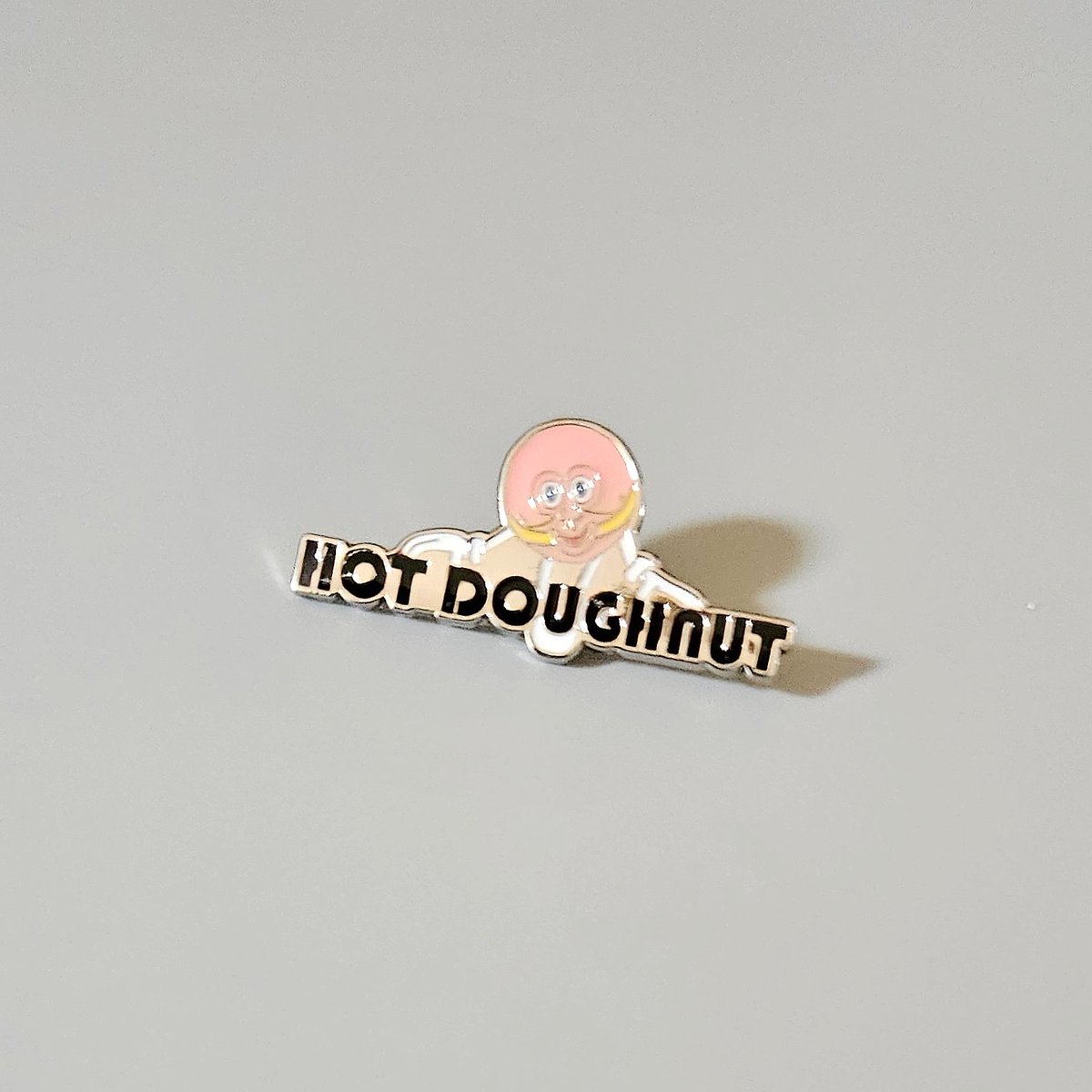 Soft enamel pinbadges 🥯

#pinbadges #pins #badges #enamelpins #enamelpinbadges #enamelbadges #pindesign #pinlover #lapelpin #Custompins #pinaddict #enamel #enamelhappy #custombadges #pincollector #doughnut #hotdoughnut