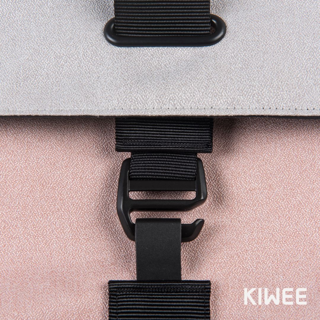 WeAreKiwee's tweet image. Square Backpack Small | No more fumbling around – just snap and go! 

The Duraflex Magnetic Buckle is the secret to quick and easy access to all your essentials. 

#kiwee #minibackpack #pinkbackpack #SquareBackpack #EasyAccess #MagneticBuckle #SnapAndGo #ConvenientCarry