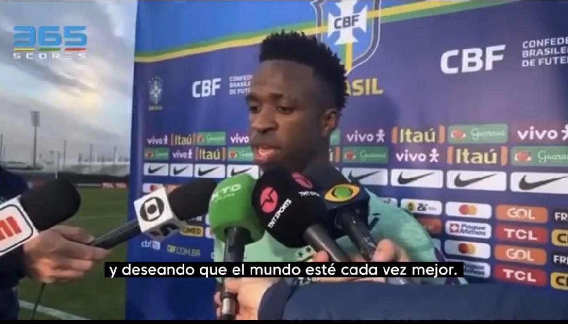 SamiDog15's tweet photo. Cadê o pessoal antirracista pra me dar bom dia?
RACISTAS FASCISTAS NÃO PASSARÃO
#RacismoÉCrime 
#LaLigaEsRacista https://t.co/3p8uoFtUwq