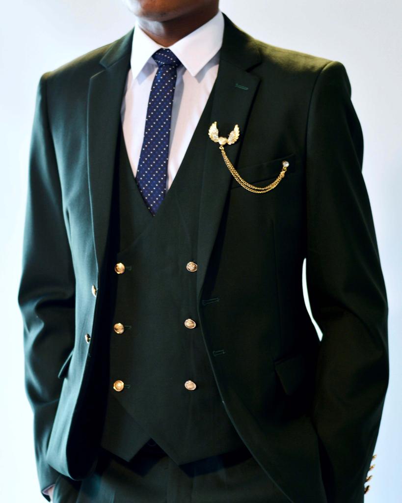 dwfash's tweet photo. Ice Boy Green Gold Buttons 3pc Suit

For only R1400 🥵🔥Free Delivery anywhere in South Africa🚛🇿🇦

https://t.co/o1thYDwUQr https://t.co/HmD3l1xaWm