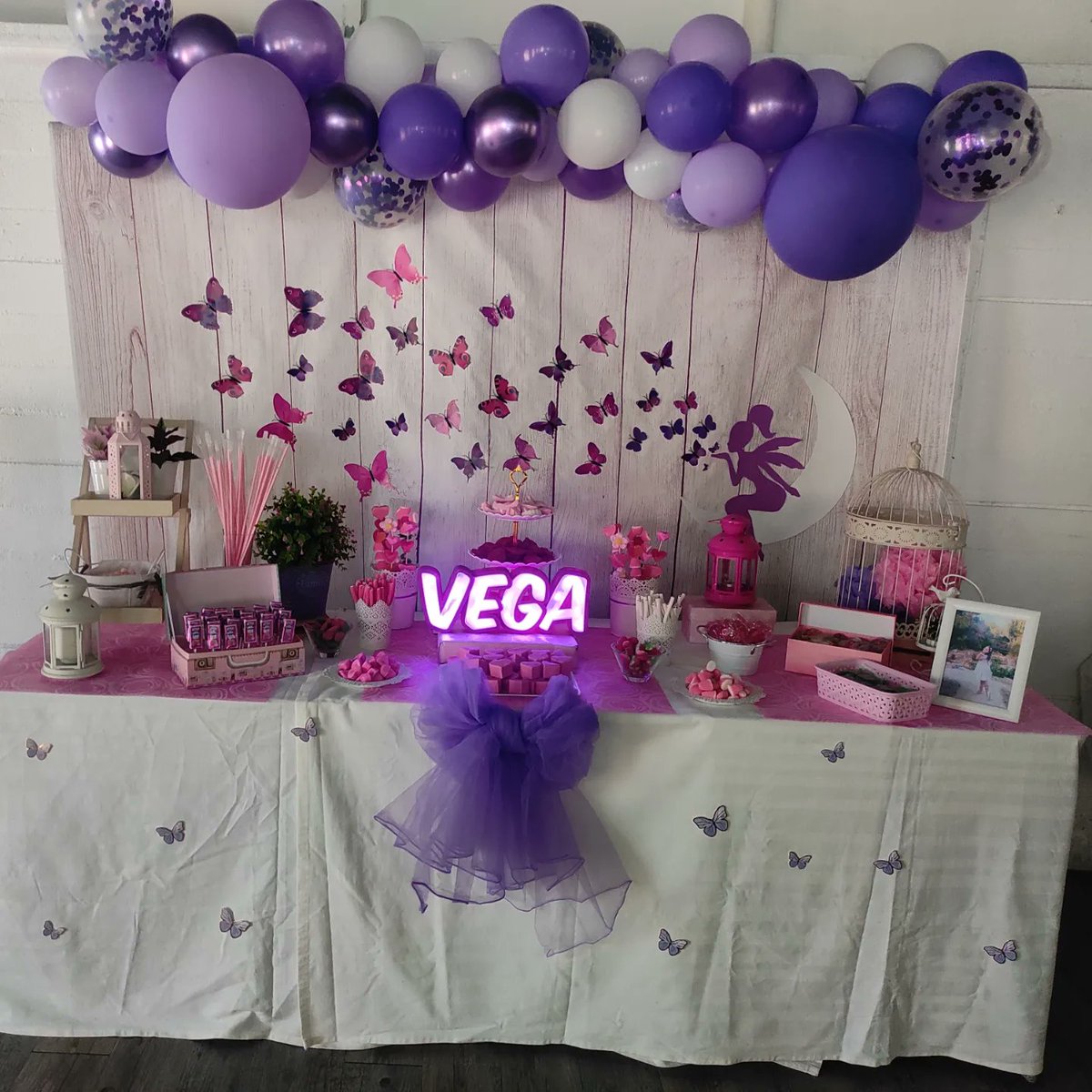 dulziamassanass's tweet photo. Otro fin de semana de Candy Bar, en ésta ocasión Vega quería mariposas y hada con esos colores.....y nosotros cumpliendo deseos!!!! Muchas gracias por confíar en #Dulzia #Massanassa #candybar #comuniones #regalosoriginales #detallesdulces #regalospersonalizados https://t.co/TrtQpka41H