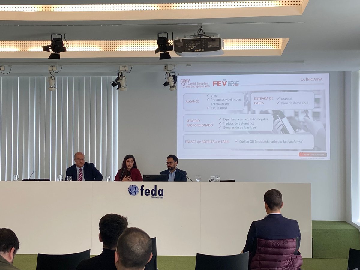 EmpresariosFEDA's tweet photo. La plataforma la pueden utilizar las bodegas de la Asociación, gracias a su integración en #FEVIN y la @FEV_Vino, para cumplir de una manera sencilla y automática la nueva normativa de etiquetado: proceso de registro, funcionamiento, información requerida, etc.
#FEDAAsociaciones https://t.co/7Tu8KPjD2H