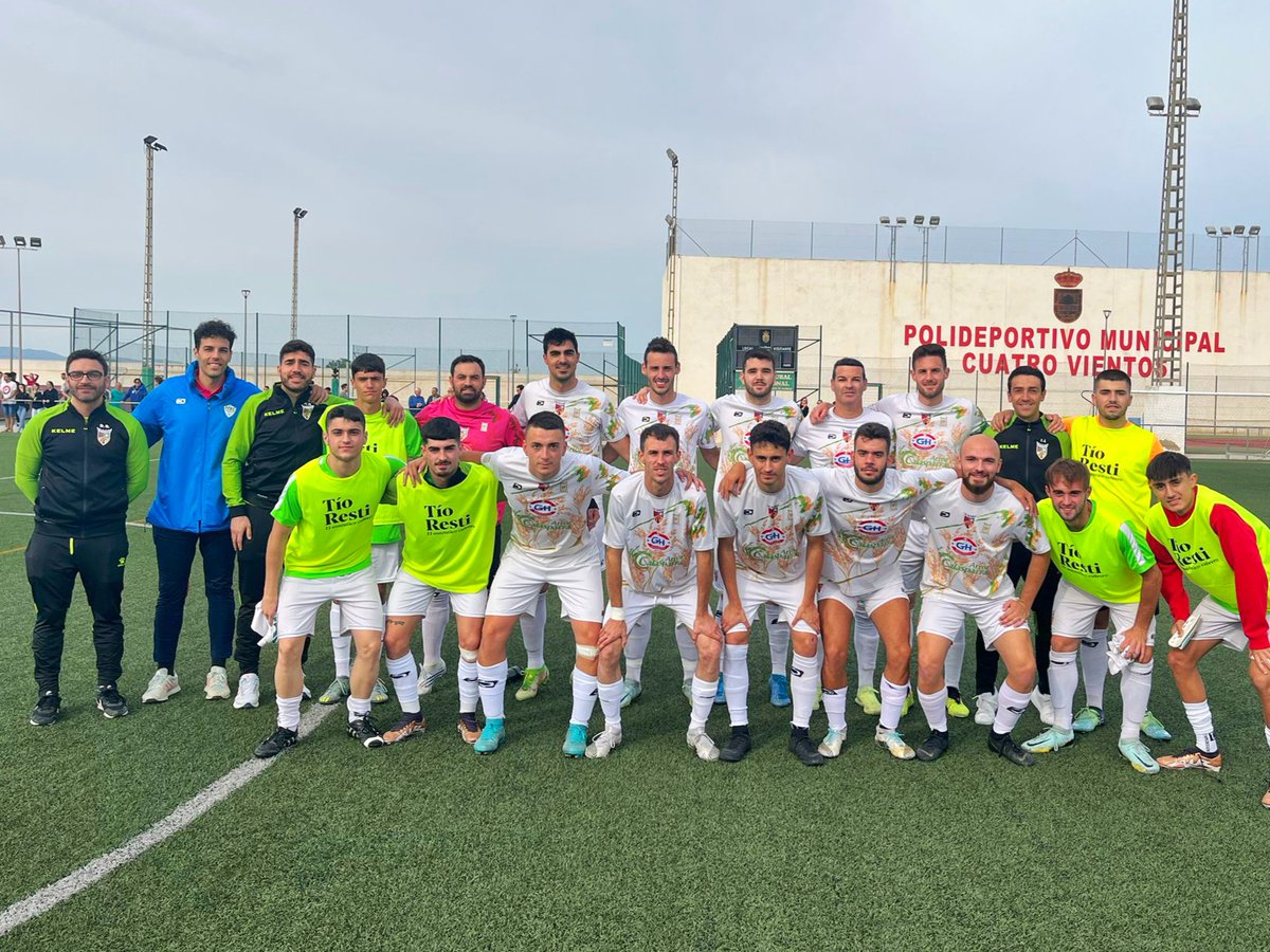 ciudad_calas's tweet image. 🥳 ¡CAMPEONES DE LA COPA PRESIDENTE! 🥳

El equipo se impuso ayer 1-2 en la final disputada en Fuente Álamo, que llevaba sin perder en casa casi 2 años. 🏟

Goles:
⚽ Lozano (36′)
⚽ Iván (86′)