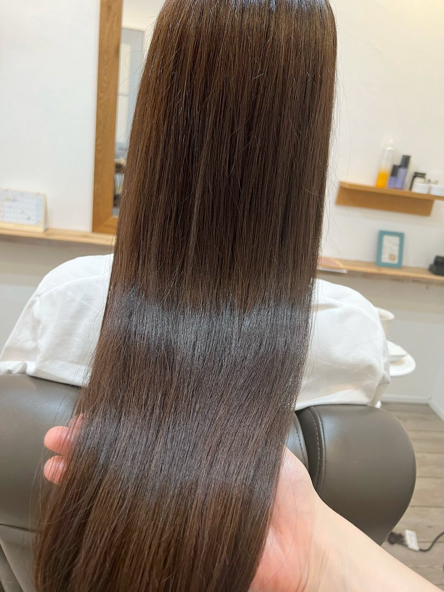 atelierRICO's tweet photo. アトリエリコでカラーや白髪染めをされた方��よくいわれるのですが、色もちがよかったと言われます。
これは、カラーの前、カラー材の中、カラー後、すべてにダメージをさせないようにカラーをしているからです。
色持ちが気になる方は、まずはダメージから気をつけてみてください！ https://t.co/DRHYVXKi2x