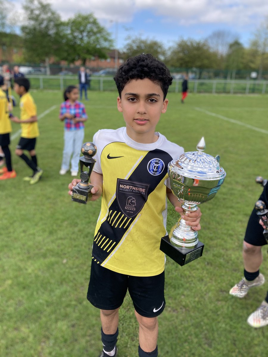 malachy38's tweet photo. @kobe070 great season son 👏🏽👏🏽 https://t.co/3Xfw0aQI4V