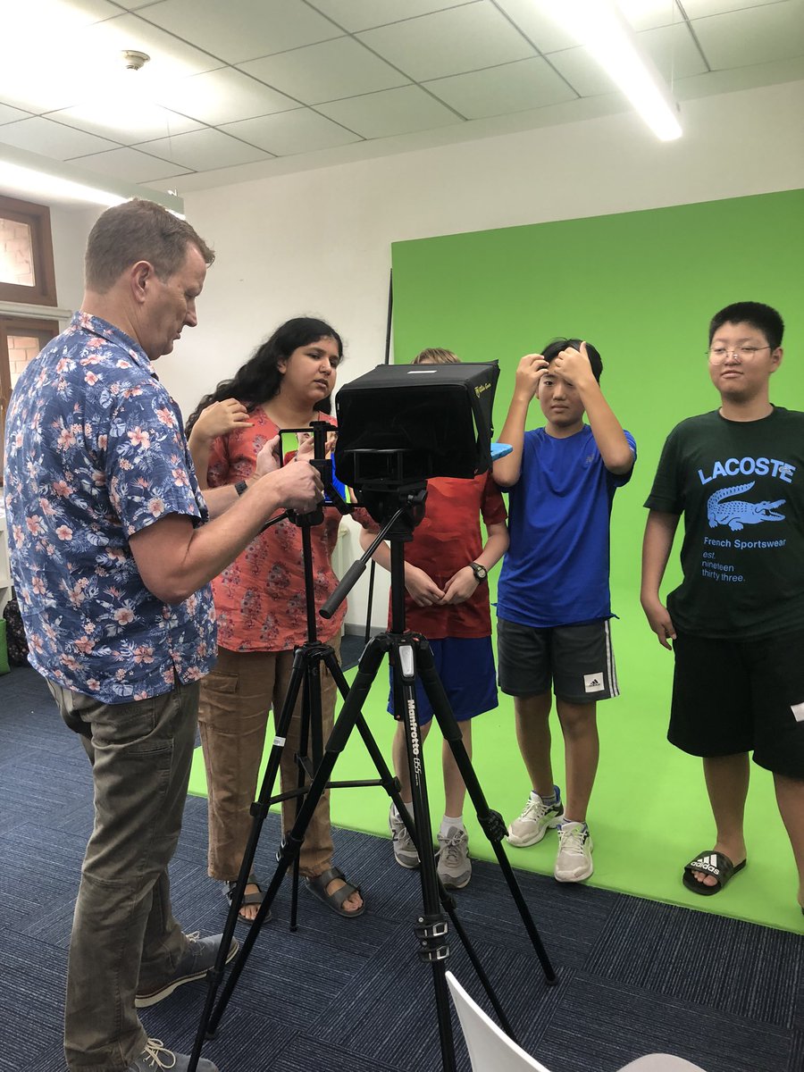 LaRae Davis tweet media