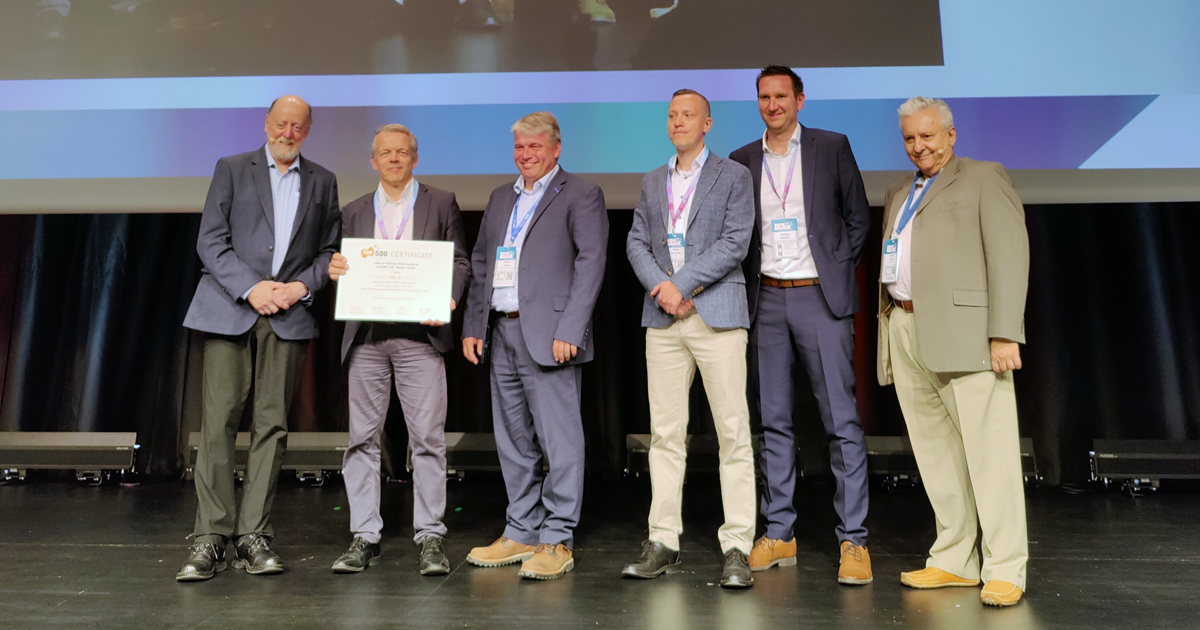 LUMIhpc's tweet photo. 🥳🏆 LUMI ranked high on the new top lists! Third spot globally and number one in Europe on the Top500 list! On the new Green500 list LUMI ranked seventh. ❄️ Read more: https://t.co/mn17E71Jsv

#ISC23 #ISC_SCC #lumisupercomputer #eurohpc #hpc https://t.co/rfVYyFg1oY