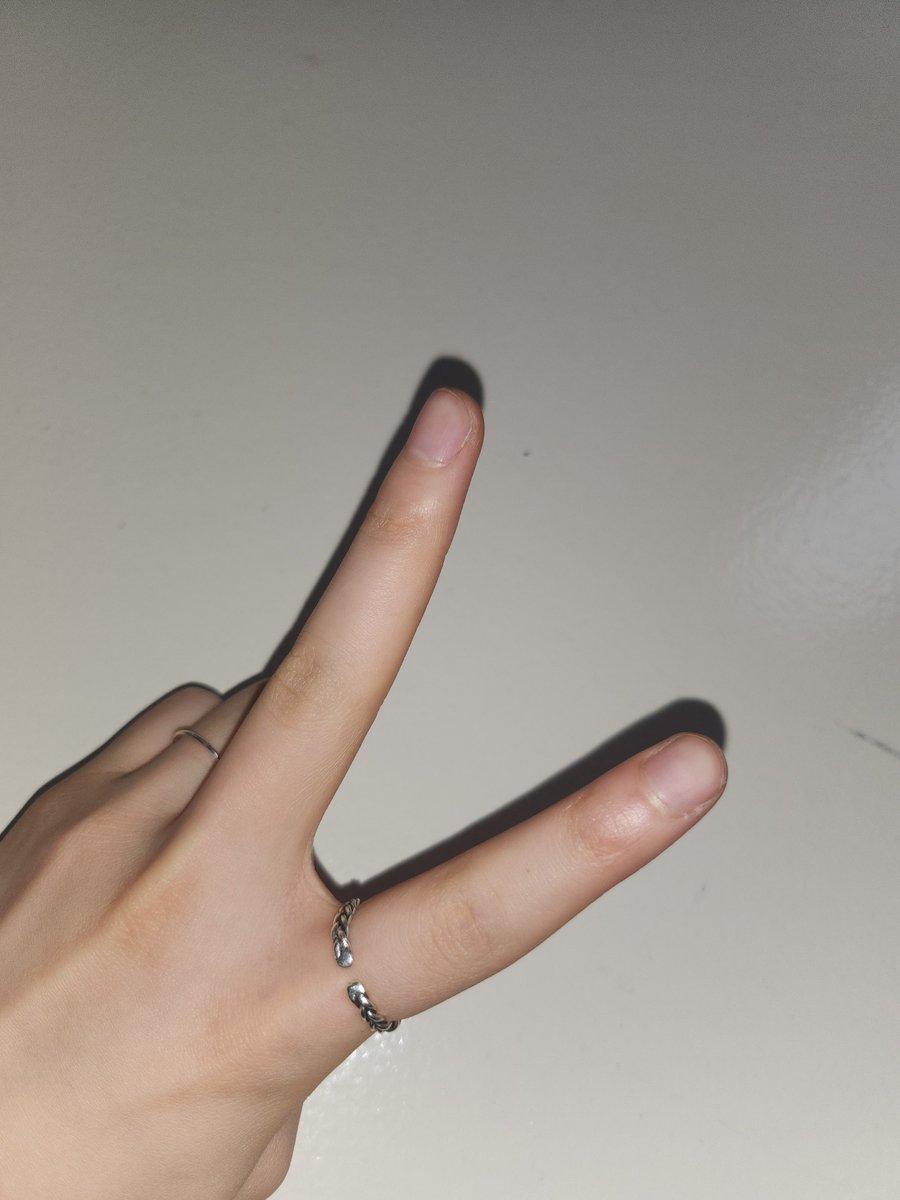 enhypenweverse's tweet photo. [ #선우’s Post ] 230522

#SUNOO: ENGENEs, it’s red for today~

@ENHYPEN_members @ENHYPEN #ENHYPEN #엔하이픈 https://t.co/juyEm9Q7wZ