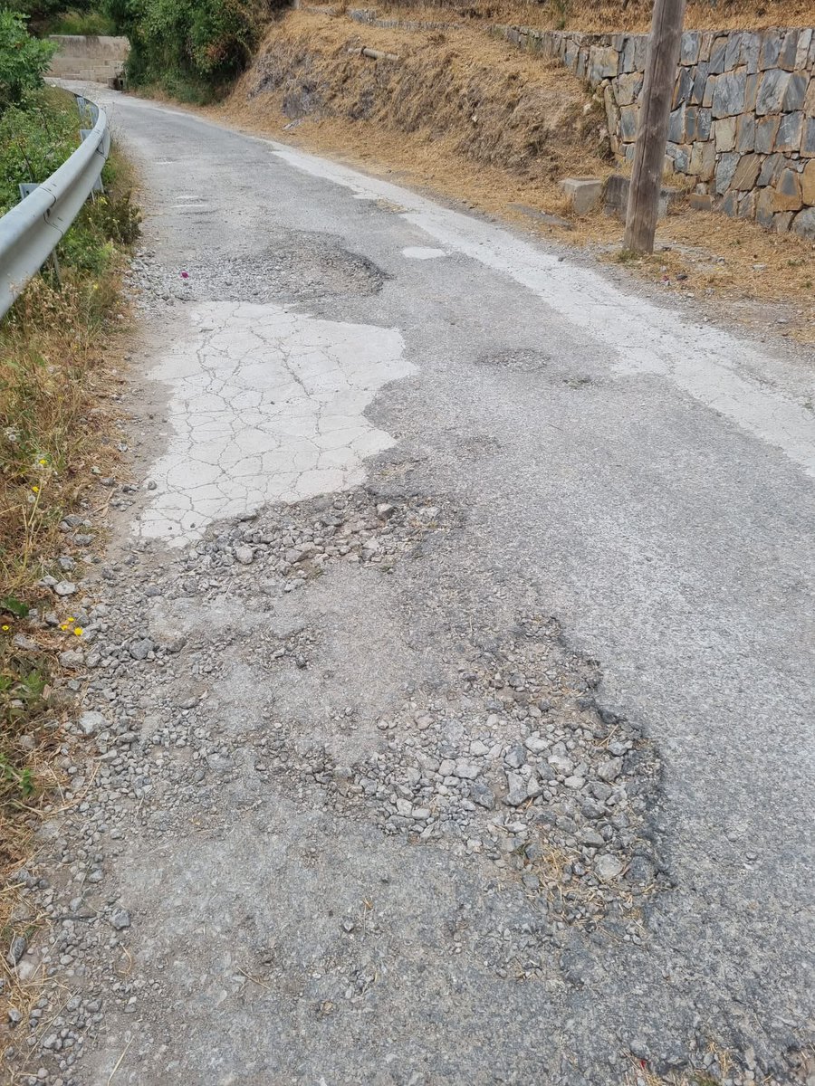 popularcasares's tweet photo. 🤦🏻‍♂️ En este lamentable estado se encuentra estos días el Camino de la Arquita. Años esperando un arreglo que nunca llega…

🗓️ A partir del próximo 28 de mayo, los Diseminados también contarán para el próximo Equipo de Gobierno. Porque #Casares lo hacemos #EntreTodos https://t.co/dCkHbsfE31
