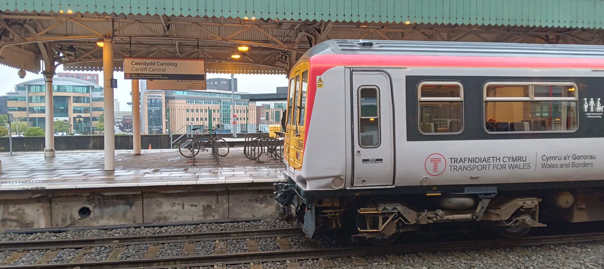 NotYOLOSmh's tweet image. Now congested into history, a side picture of 769445 a few weeks ago 

I miss them so much, I know they weren't the most reliable or lasted a long time 

#Class769