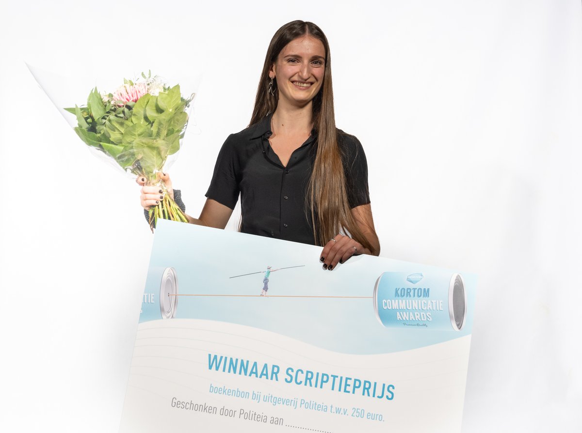 Welke hogeschool of universiteit kan volgend jaar trots zeggen dat een communicatiestudent de Kortom Scriptieprijs won? 🏆 Eindwerken kunnen vanaf vandaag ingezonden worden! 🤩 #Spannend #KortomAward

kortom.be/inschrijvingsf…
