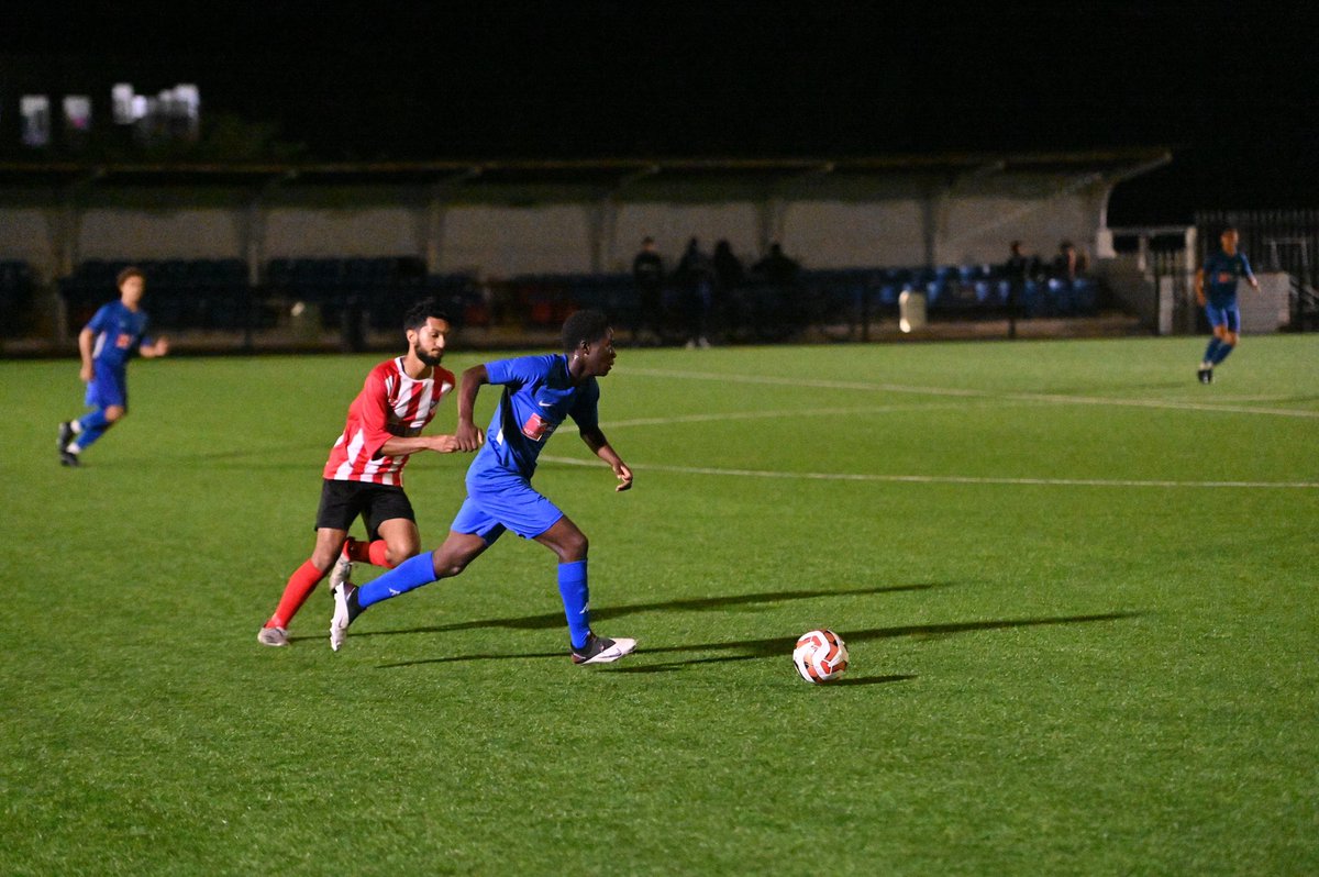 Player1stUK's tweet photo. Full Name: Wilson Mendes
Age: 18
Position: CM
Previous Clubs: Club Polideportivo Parla Escuela &amp; Barking FC U23
Looking For:  Step 5 or above https://t.co/rweFvMkWfp