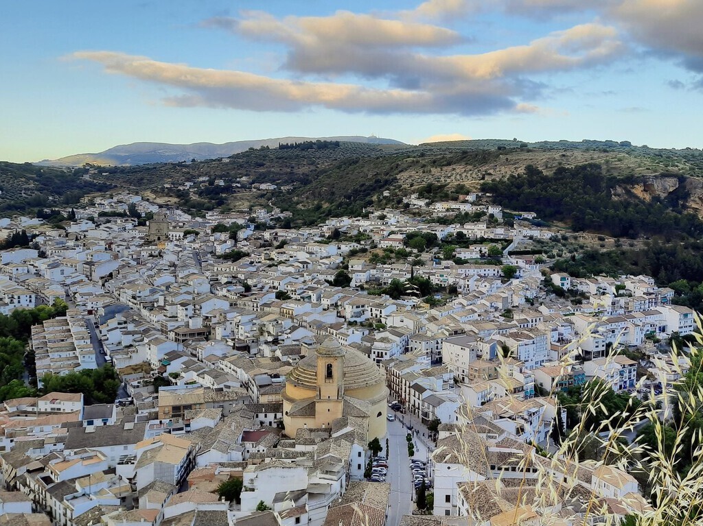 El pueblo medieval andaluz que tiene unas de las mejores vistas del mundo y una curiosa conexión con Japón #gastronomia #recetas