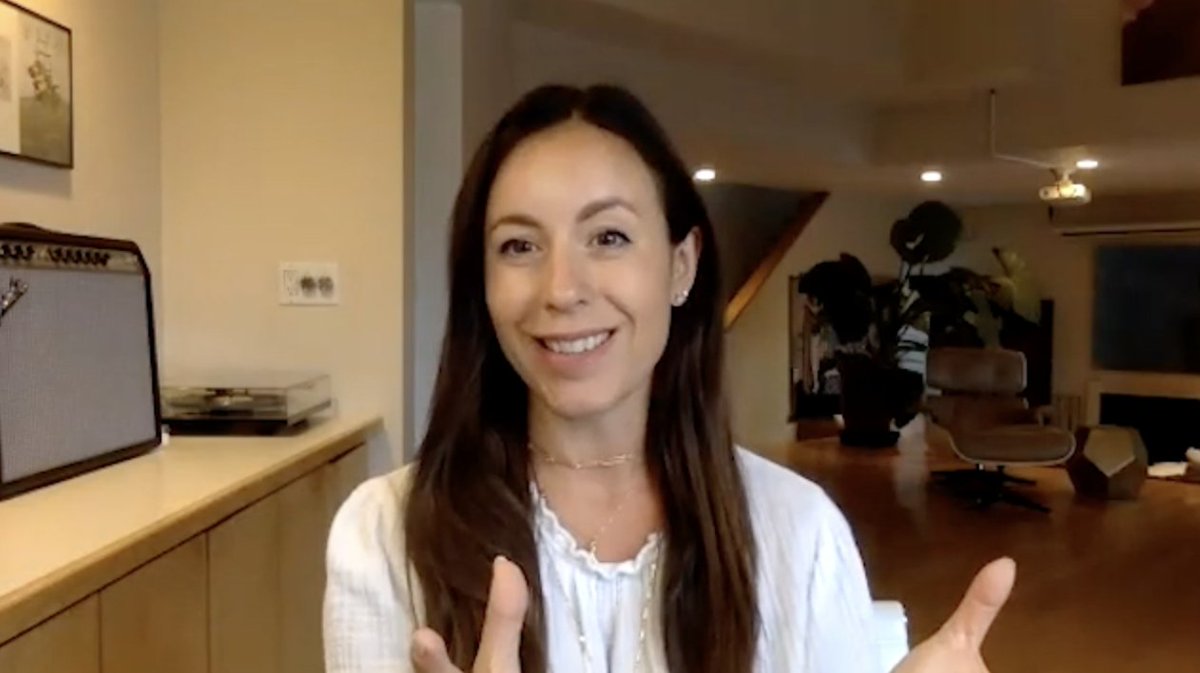 WolffOlins's tweet photo. Elle McCarthy, VP of Global Brand and Social Impact at @EA, talks on diversity, social justice, leadership and the future of gaming, as she is interviewed by Global CEO @SairahAshman for TEDxStudio: https://t.co/WzvZJPsKCB #TEDxStudio #leadership https://t.co/7WK51rShGe