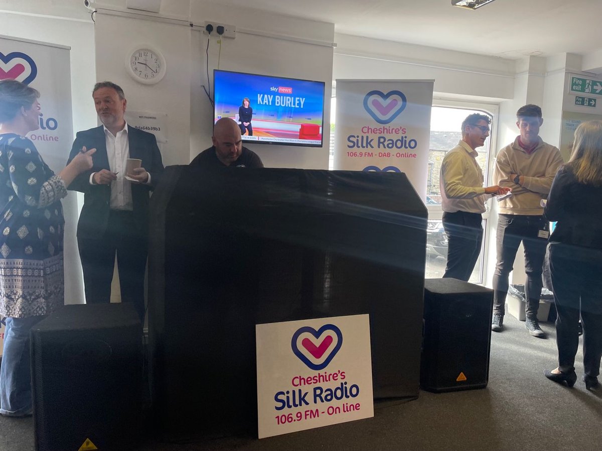 D2NA's tweet photo. We attended the @EastCheshireCC networking event last week in conjunction with @silk1069. Thank you for the invite!

#cybersecurity #silkfm #radio #chamberofcommerce #eastcheshire #d2na https://t.co/UT1wzsVcG5