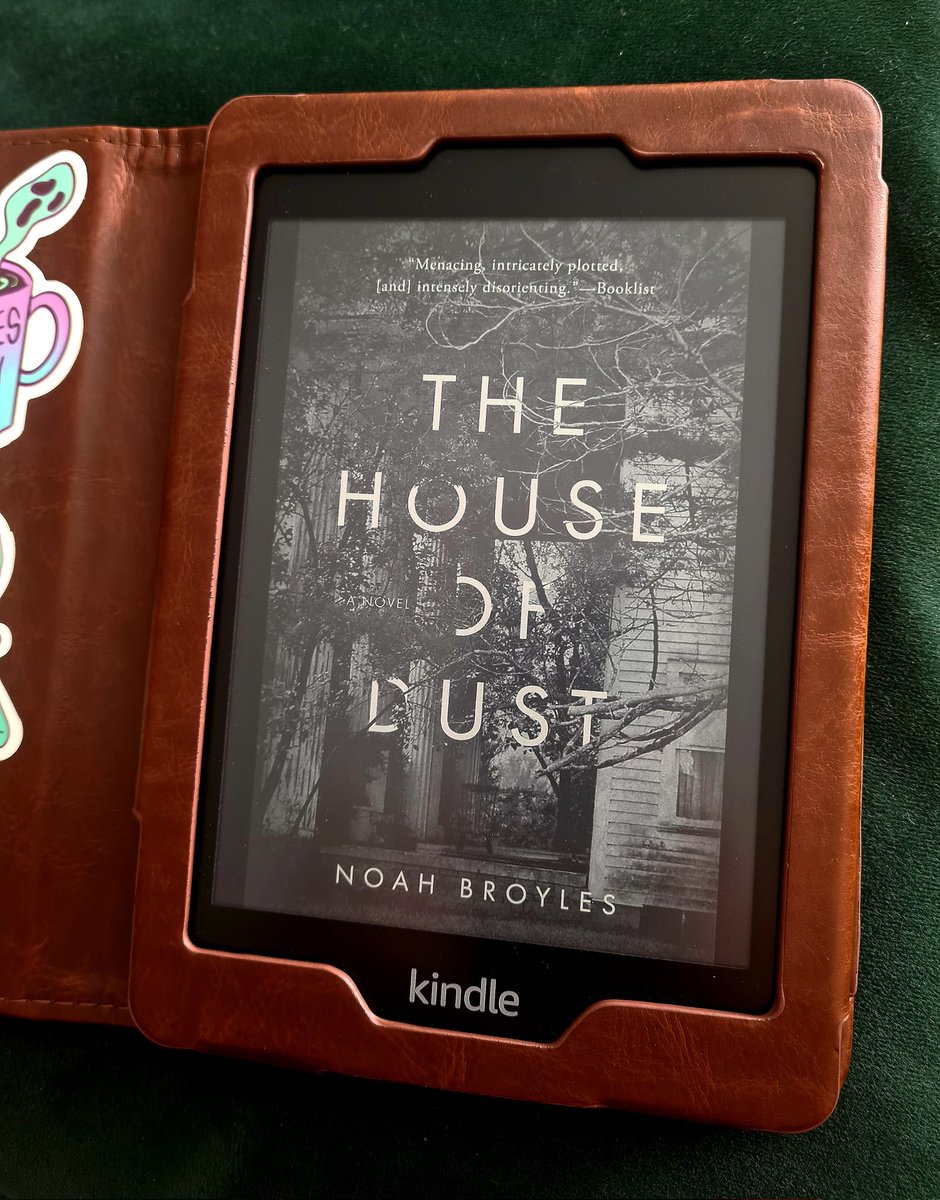 It's a reading kind of day. #TheHouseOfDust #NoahBroyles #BooksOfTwitter #TwitterBooks #ReadersOfTwitter #ReadingCommunity #Books #BookTwitter 📚