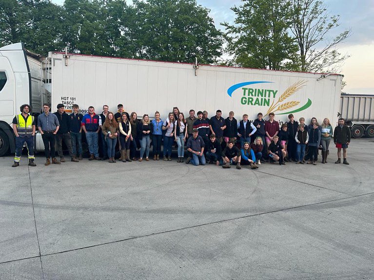 trinitygrainltd's tweet photo. A pleasure to have Devizes Young Farmers to visit our Shrewton store last week! Thanks for coming guys 🌾🚜🌾 #grainstore #grainisgood #trinitygrain #trinitygrainshrewton #nextgeneration #DYFC https://t.co/xEdU5uCQsE