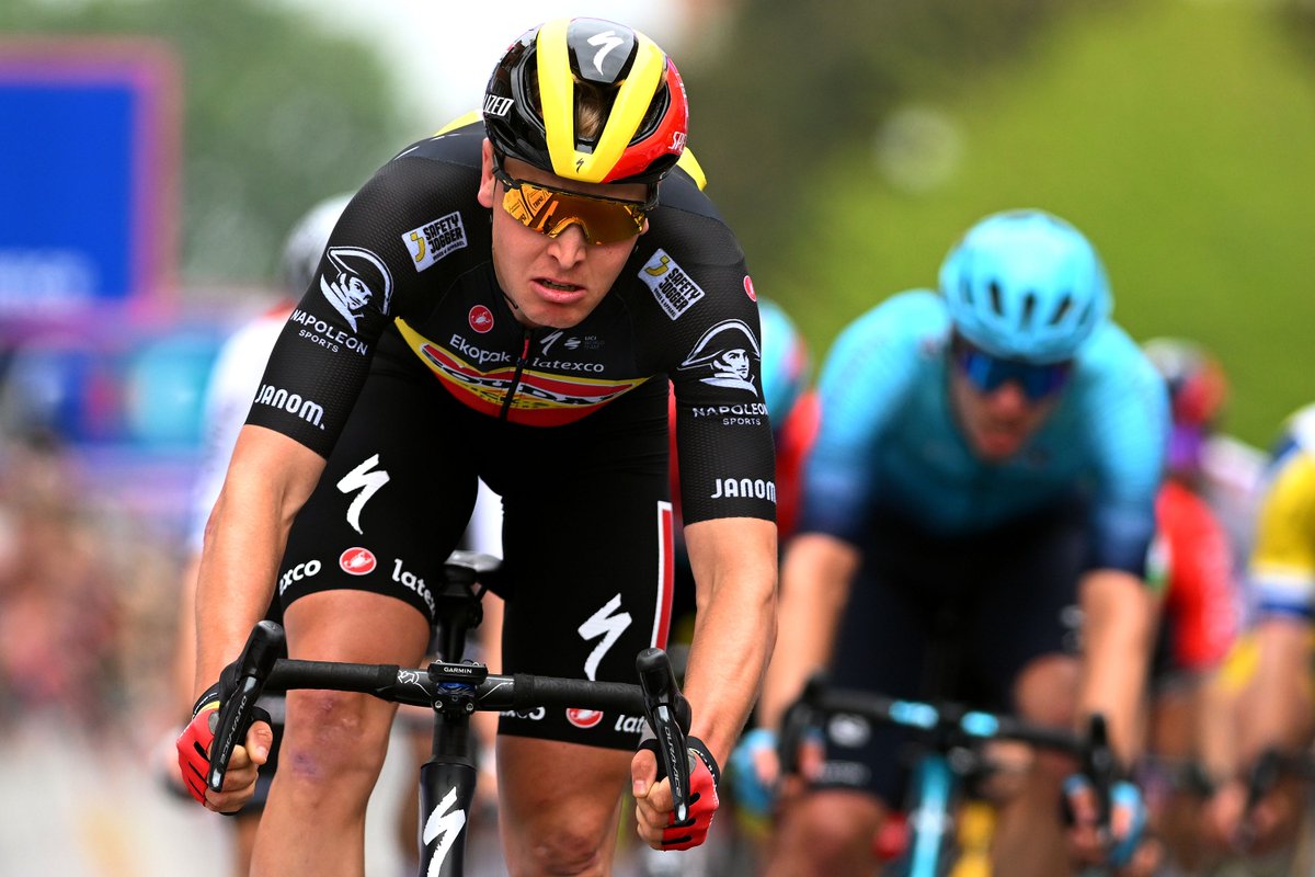 Read here what <a href="/MerlierTim/">Tim Merlier</a> had to say after taking his sixth victory of the season last Sunday: soudal-quickstepteam.com/en/news/6075/m…

Photo: <a href="/GettySport/">Getty Images Sport</a>