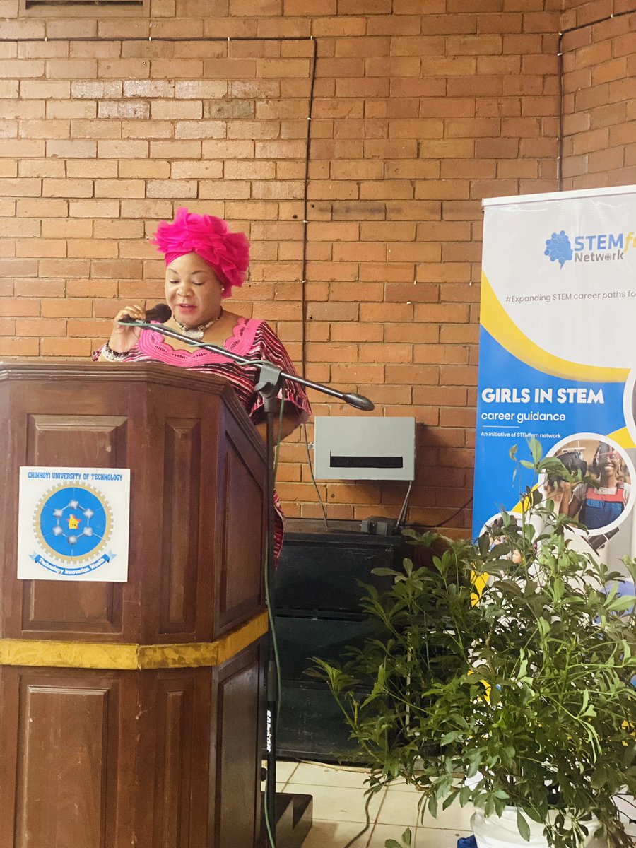 ElevateTrust's tweet photo. During the #girlsinstem outreach the Minister of State of Mashonaland west gave a presentation on the importance on STEM in schools and encouraged young people to take up space including young girls. @MaryMliswa #STEM #sciencepays https://t.co/JyYnzsBQM0