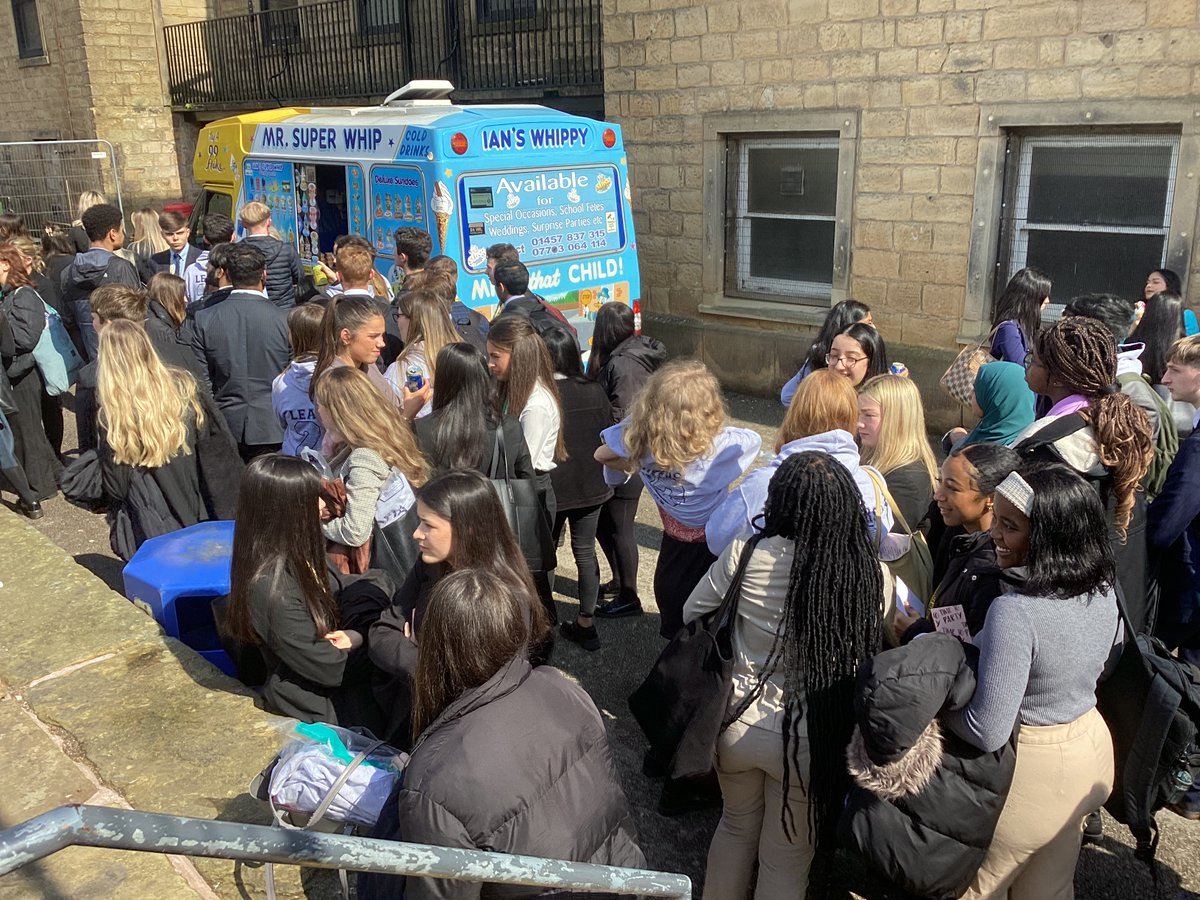 On Friday, we bid a fond farewell to our Year 13s. 

Mr Higgins, Headteacher, read the historic 'Charge', an entrusted duty which has been read to all students leaving Blue Coat on their final day for many decades, topped off with a visit from Mr Whippy! 🍦

#WeAreBlue