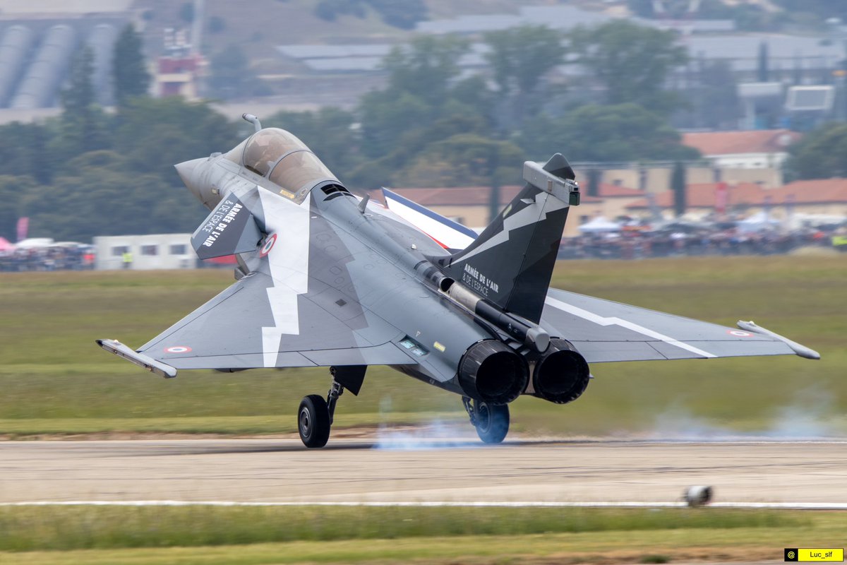 luc_slf31's tweet photo. Quelques photos du #rafalesolodisplay2023 de l’@Armee_de_lair lors des #70AnsPaf https://t.co/AWFEHDHRFW