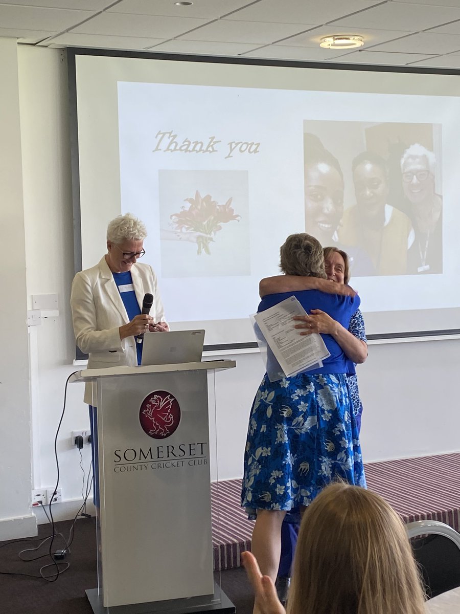 MidwifeHannahL's tweet photo. What an incredible achievement and way to start the SW Maternity and Perinatal Conference- our wonderful Lorraine Tonge, UHD Director of midwifery receiving the CMidO Silver Award. Congratulations and very well deserved! @UHD_NHS @NHSDorset @midwifehelen @Jessreadmidwife https://t.co/Bi5cLpEG14