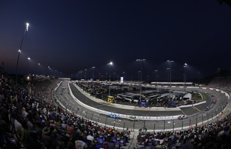 THANK YOU FANS! With your help, we were able to clear our traffic in under 1 hour and 42 minutes tonight! 🙌 #AllStarRace