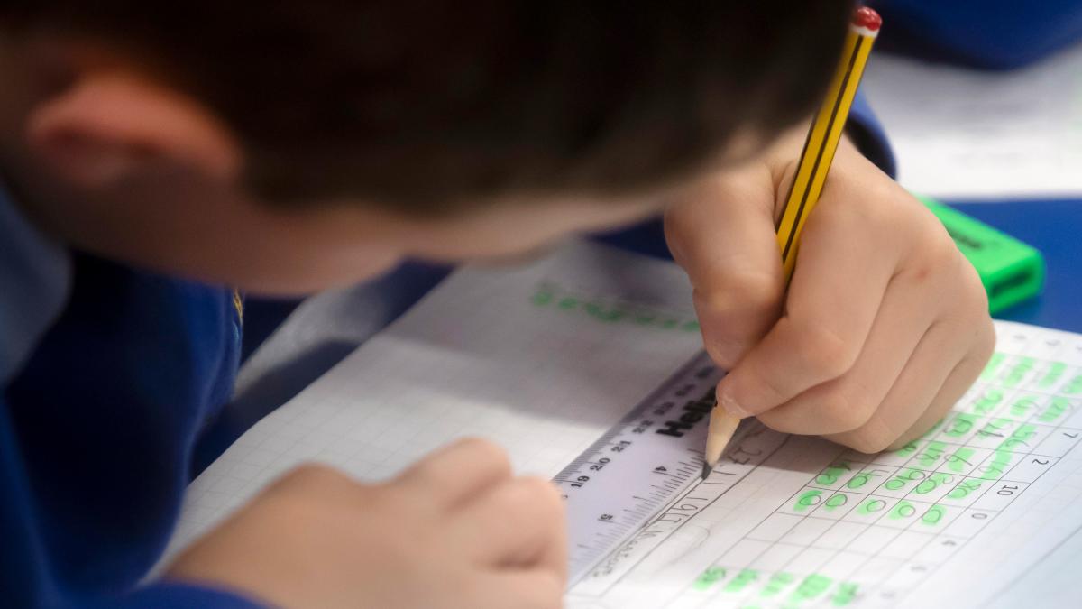 Synchrony tweet media