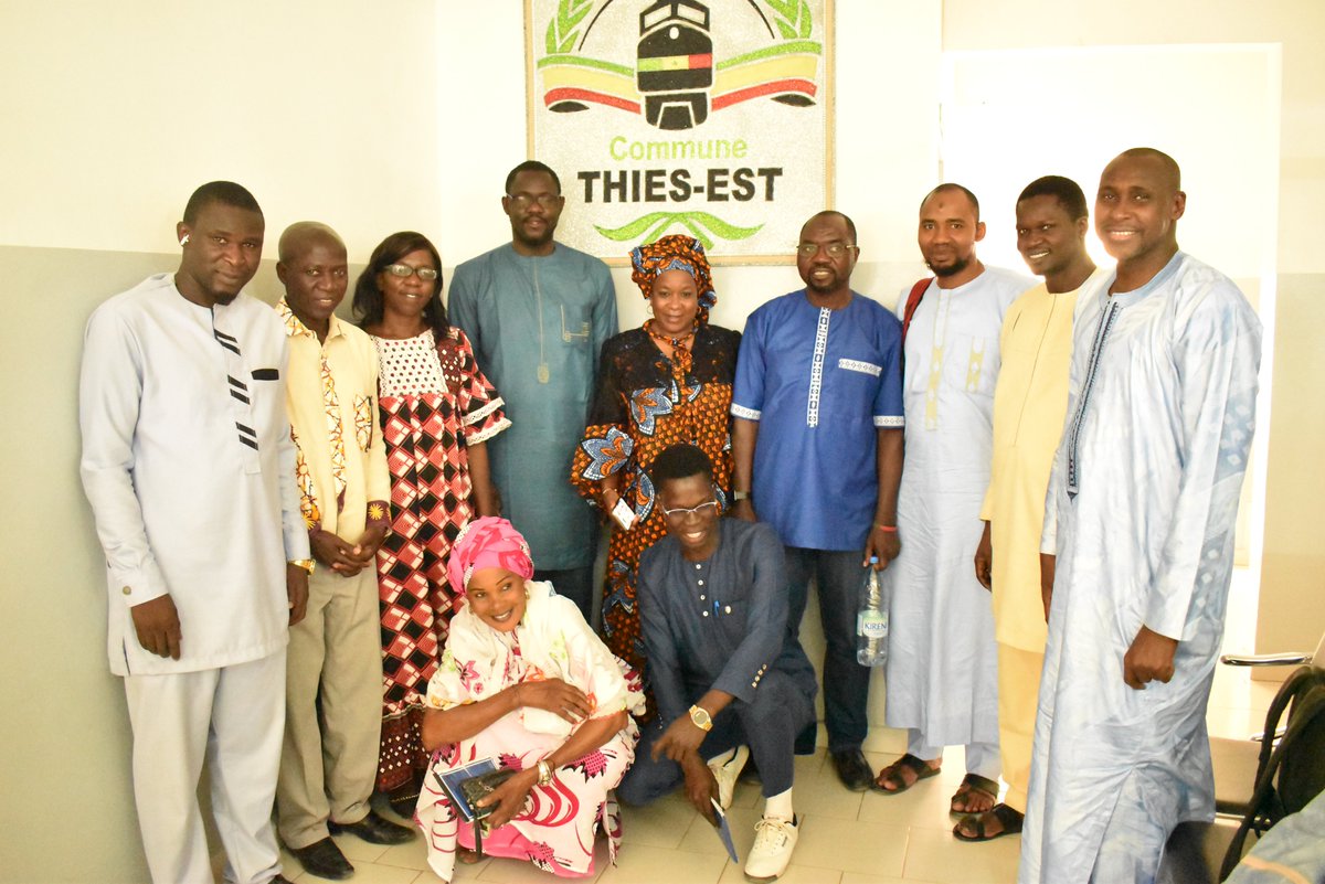 SanteEnda's tweet image. Mission de supervision #poolgouvernance #3CAP-Sante
 A Thiès Est, nous avons rencontré le 1er Adjoint au Maire de la commune et son équipe. Il s'est engagé à porter le plaidoyer pour la gratuité des soins SR des adolescents et jeunes dans les 8 postes de santé.