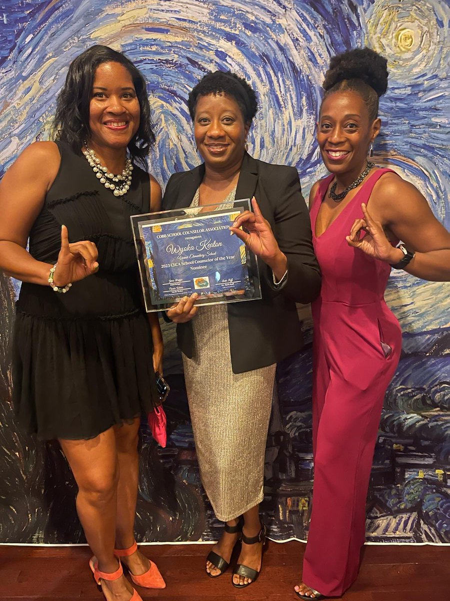 DrJMac08's tweet image. Great Saturday night celebrating counselors with @WeAreCSCA counselor friends! It was wonderful celebrating Aisha becoming our Counselor of the Year! #AllIn #csca