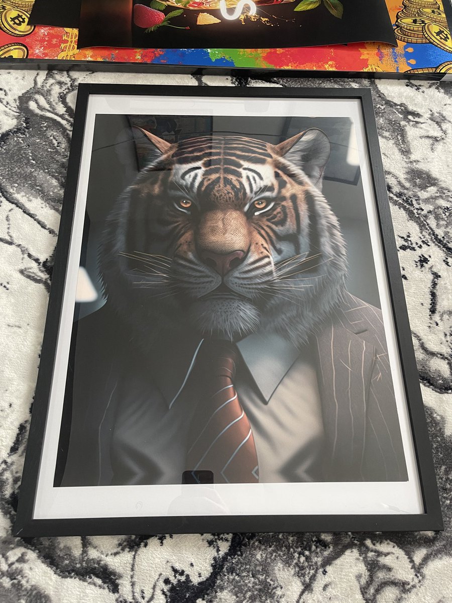 Something unique? The Ade Tiger Wall Art🕴️ Order here: displayroom.co