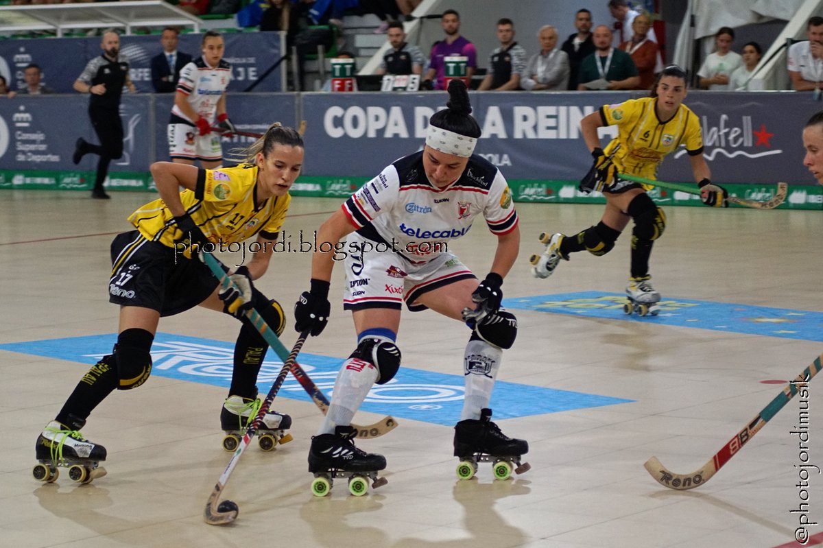 Photojordimusik's tweet photo. Fotos final @gijonhc - @hcpalau #CopadelaReina #copaokf #copa #copaok #hockeypatines #hockey #hoquei #hoqueipatins #rinkhockey #oklliga #hockeyfemenino #OkLigaF #telecable #25añosDeHockey #MiEquipoMiGente #hcpalau #somhilleones #somhipalau #CopaOKIberdrola https://t.co/Lc6RK7spxT https://t.co/YB2viUzxzj