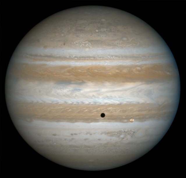 Jupiter and Io Captured in Both Space and Time - From Ian Regan (<a href="/IanARegan/">Ian Regan 💙 🇾🇪🇺🇦</a>) - flic.kr/p/8whdvS