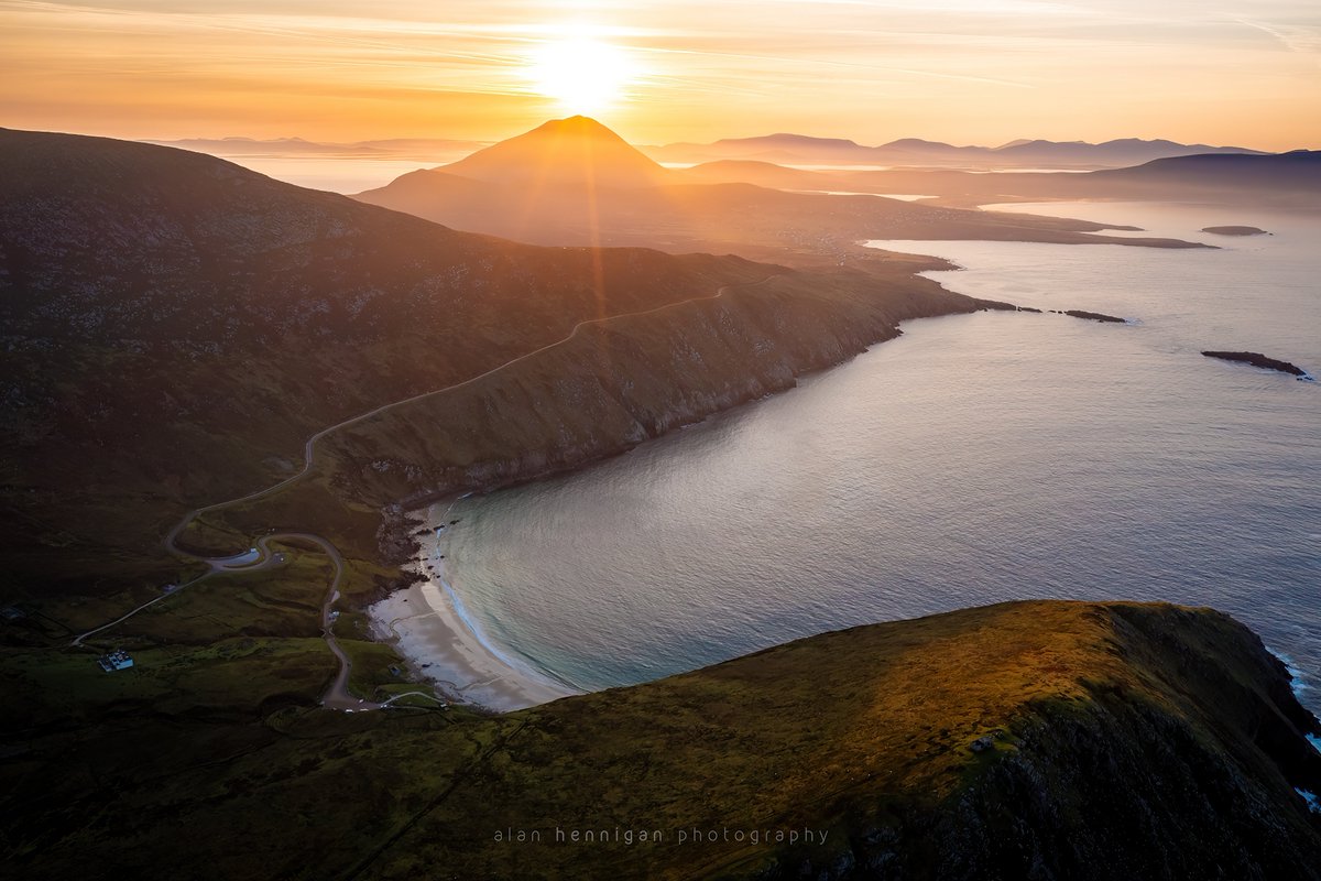 AHenniganPhoto's tweet photo. Sunrise at Keem Bay

#achill #mayotourism #dji #drone #landscapephotography #WildAtlanticWay https://t.co/voDoTH9UWL