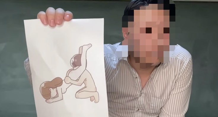 ot_rerorerorero's tweet photo. 最近YouTubeの運営に目をつけられたのか、投稿の数日後に黄色マーク付けられて収益が得られません。

今後は下の様に、汚物や性的な部分にはモザイク付ける事にします https://t.co/tw3UAwWAmK