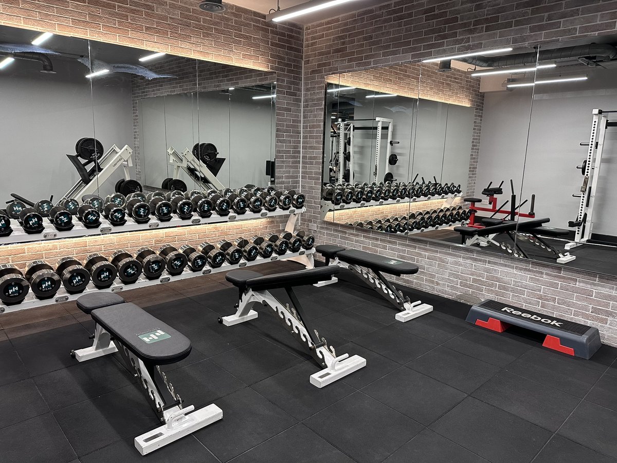 BextiyarCom's tweet photo. Be Fit London Fitness Studio is located 3 minutes walk from 📍Whitechapel station in East London and is only available for personal training partners, not open to the public. https://t.co/Xyv6lFcWWK