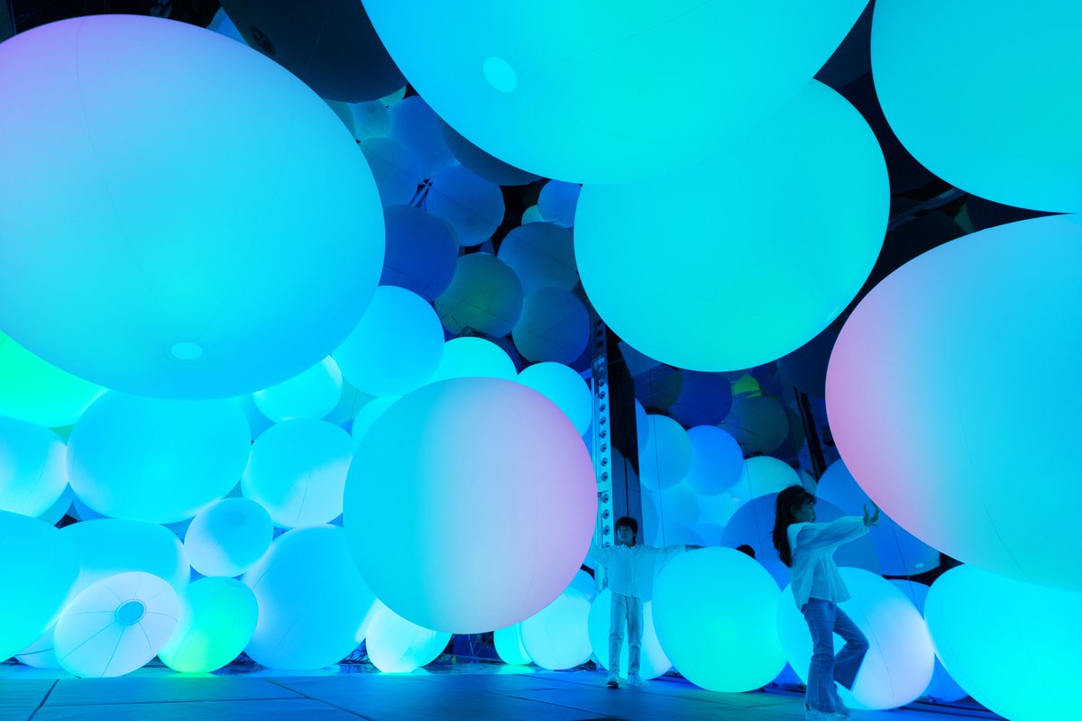 teamLab_net's tweet photo. “Typhoon Light Balls in the Forest of Resonating Spheres”
Typhoon Light Balls are a group of giant balls that continuously turn as they float and sink.
・
On view at “teamLab Massless Beijing”
Dec 24, 2022 - Permanent
https://t.co/zA61uyKdr7
#teamLabMassless https://t.co/eIVmWt8Y71