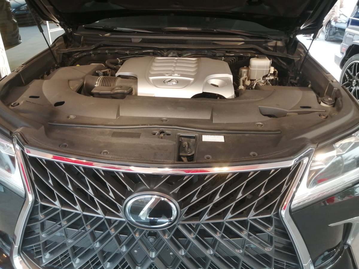 Teteraautos's tweet photo. Direct foreign used 2016 Lexus LX570 SuperSports edition with clean title.💯
First body paint 🎨
32k mileage
#teteraautos #zttw #worldpresident https://t.co/brQu4al2yk