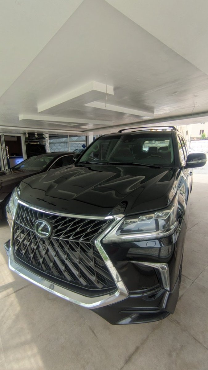 Teteraautos's tweet photo. Direct foreign used 2016 Lexus LX570 SuperSports edition with clean title.💯
First body paint 🎨
32k mileage
#teteraautos #zttw #worldpresident https://t.co/brQu4al2yk