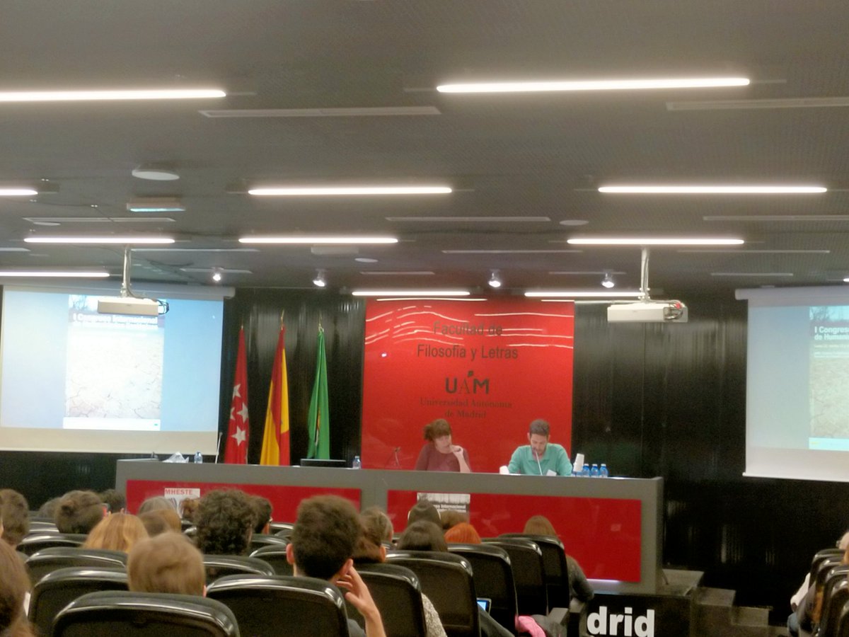 Comienza la plenaria de @yayo_herrero