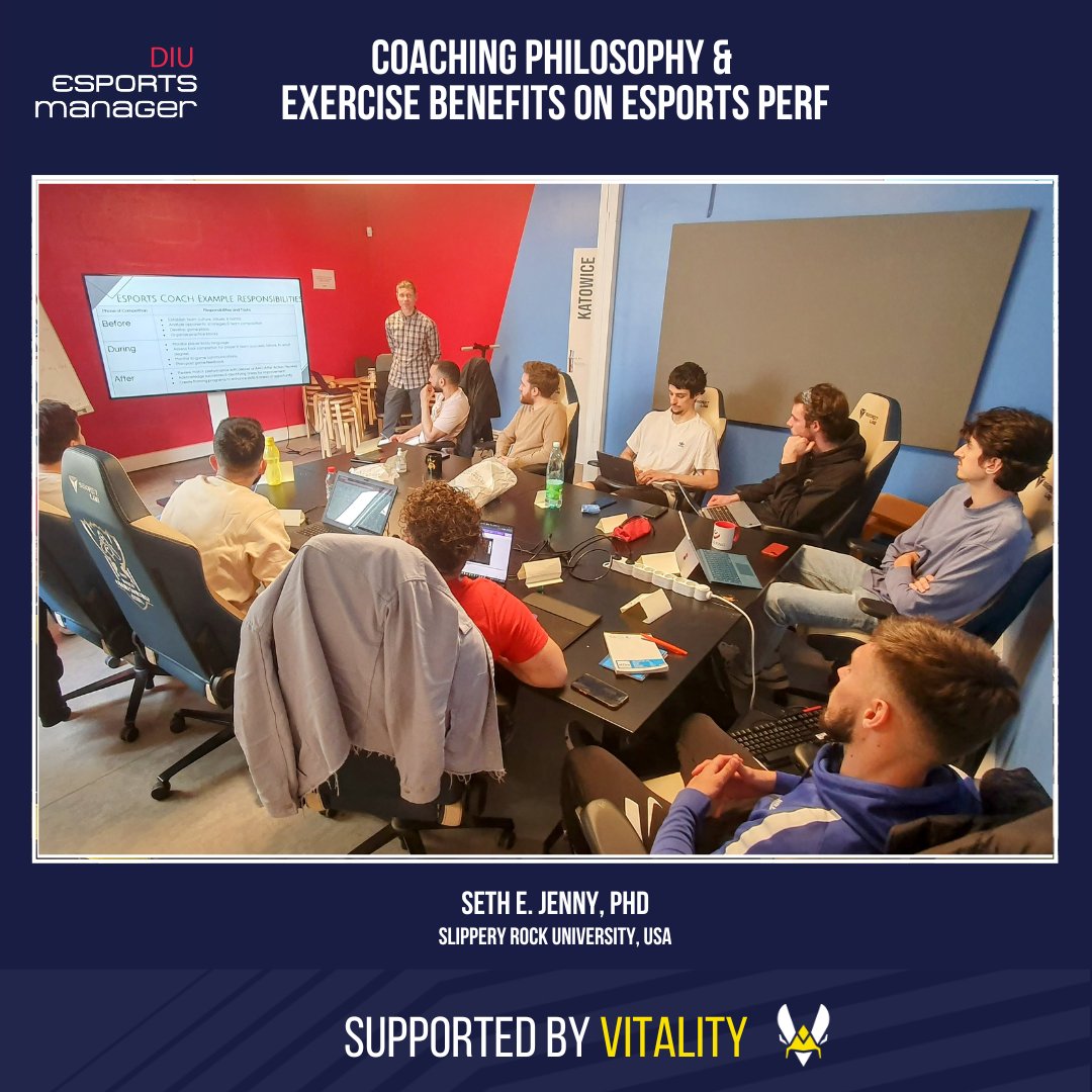 DIU Esports Performance Manager (@diu_esports) on Twitter photo Pour cette dernière semaine de formation, les étudiants reçoivent aujourd'hui <a href="/DrSethJenny/">Seth Jenny</a> de <a href="/slipperyrocku/">Slippery Rock University</a> à la <a href="/MaisonEsport/">Maison de l'Esport</a> !
Coaching Philosophy, bénéfices de l'exercice physique sur la santé et la performance et Collegiate Esports aux USA. Programme riche pour ce 1er jour ! Pour cette dernière semaine de formation, les étudiants reçoivent aujourd'hui <a href="/DrSethJenny/">Seth Jenny</a> de <a href="/slipperyrocku/">Slippery Rock University</a> à la <a href="/MaisonEsport/">Maison de l'Esport</a> !
Coaching Philosophy, bénéfices de l'exercice physique sur la santé et la performance et Collegiate Esports aux USA. Programme riche pour ce 1er jour !